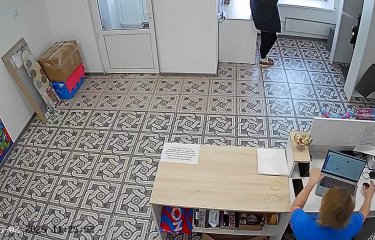 Клиентка ПВЗ специально сломала ложку для обуви (1 фото + 1 видео) Клиентка ПВЗ специально сломала ложку для обуви (1 фото + 1 видео)