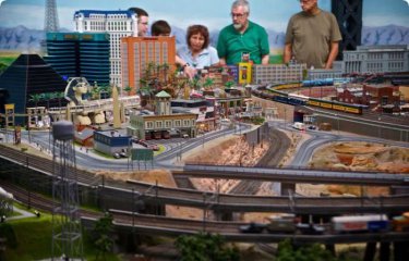 Miniatur Wunderland — игрушечная железная дорога за 16 млн. долларов (68 фото) Miniatur Wunderland — игрушечная железная дорога за 16 млн. долларов (68 фото)