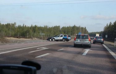 Задержание автоугонщиков в Швеции (8 фото) Задержание автоугонщиков в Швеции (8 фото)